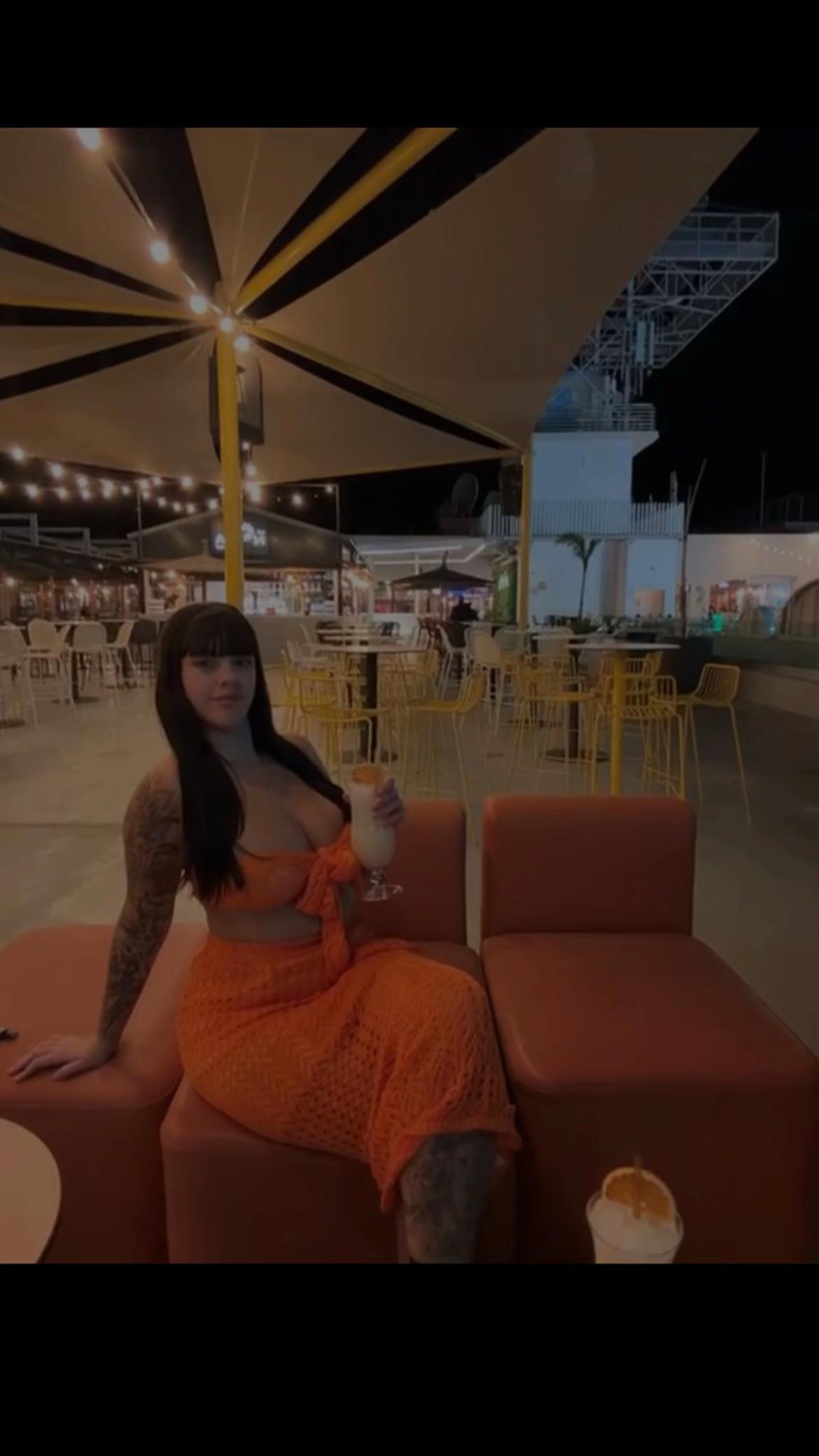 @daaneeisii_