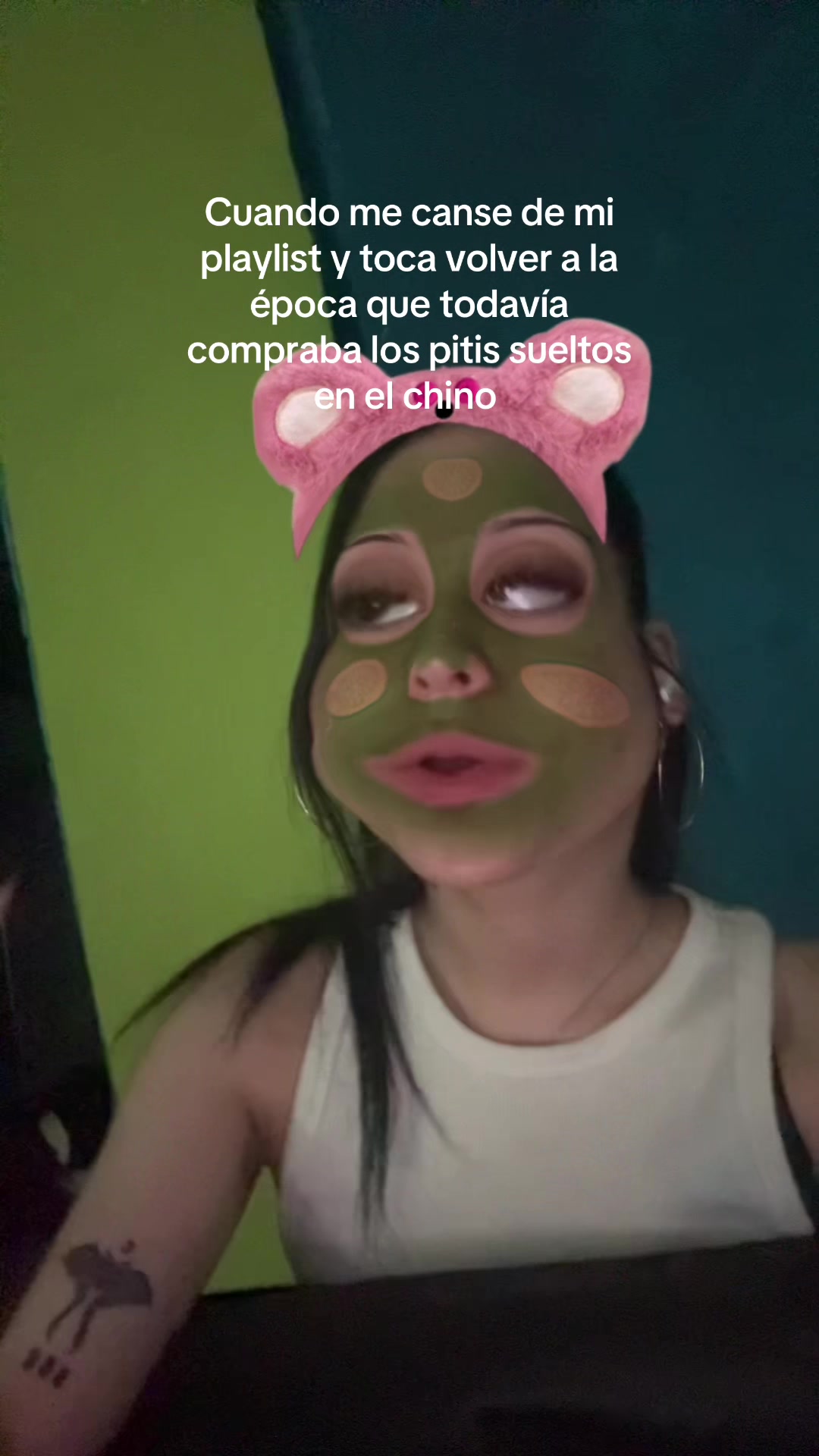 @⃟