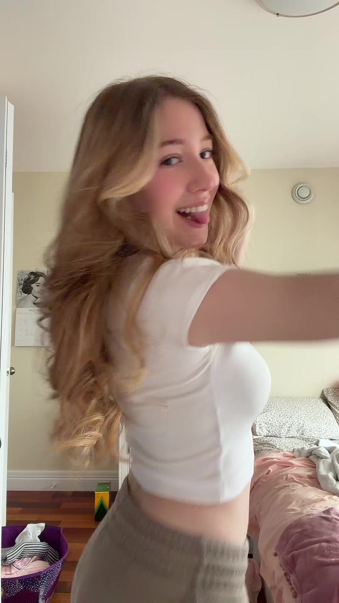 @ellamacraee_
