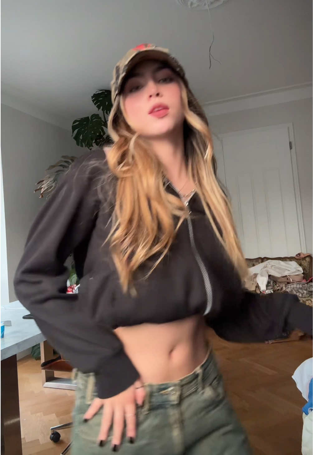 @Juani𓆙