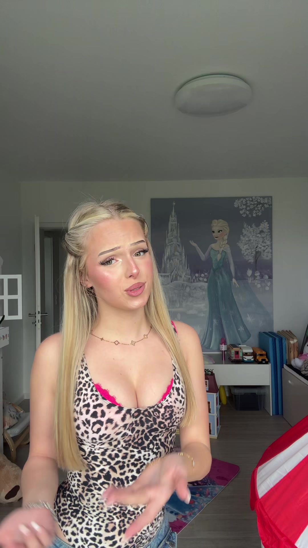 @𝐙𝐨𝐞𝐲