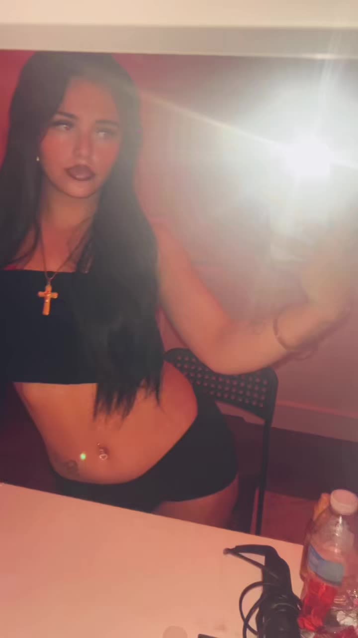 @xopops.smithxoxo