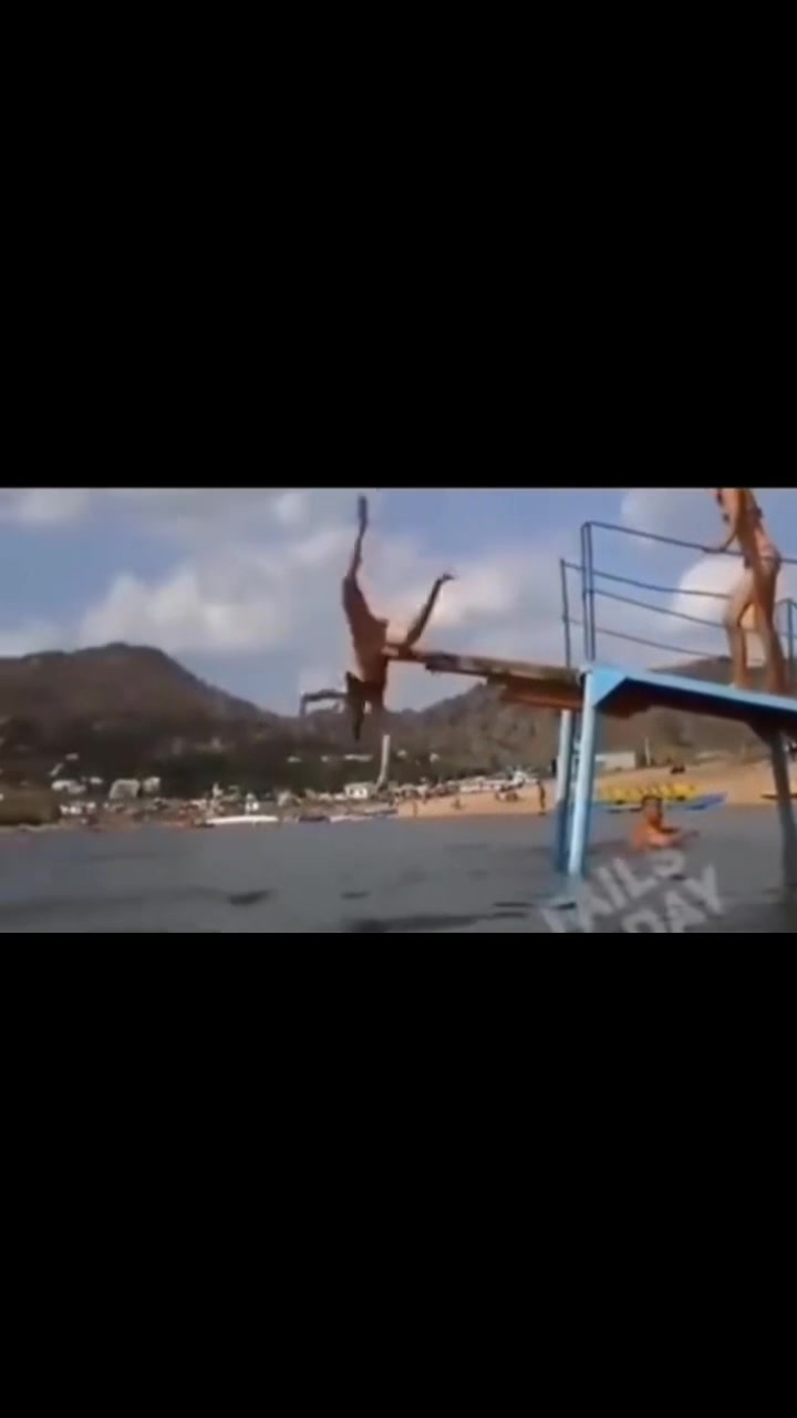 @sakyra