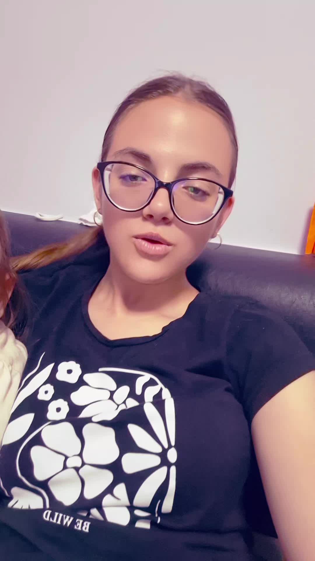@💗