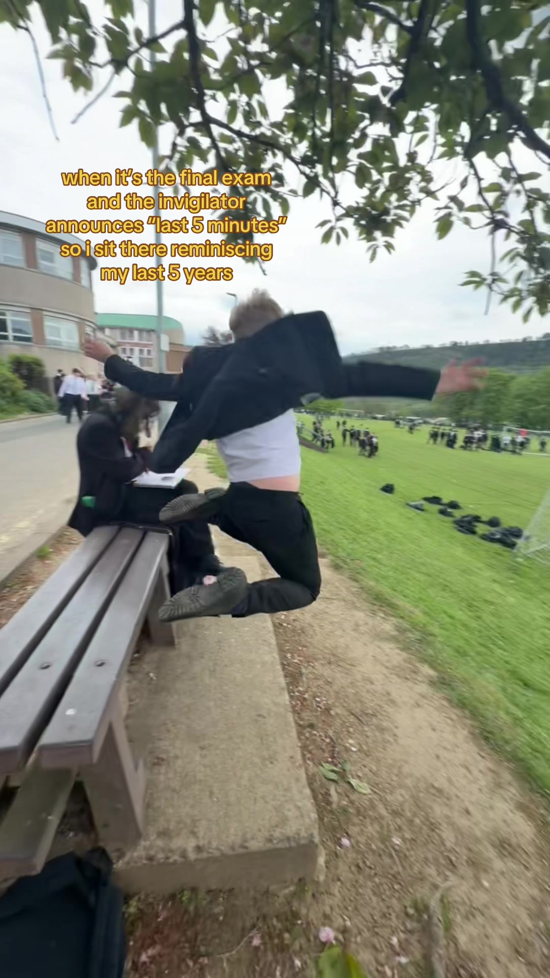 @ꨄ