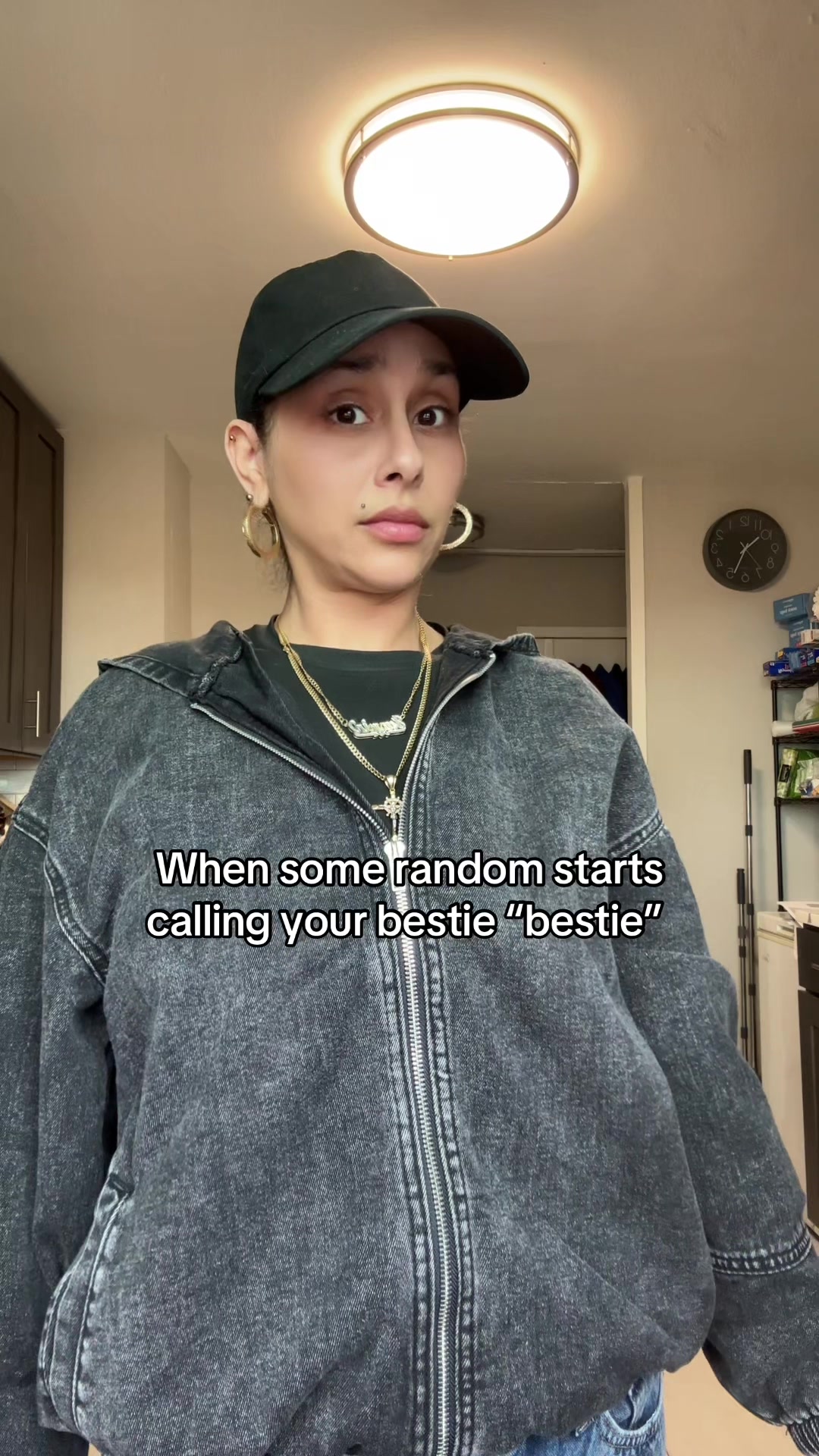 @momof4