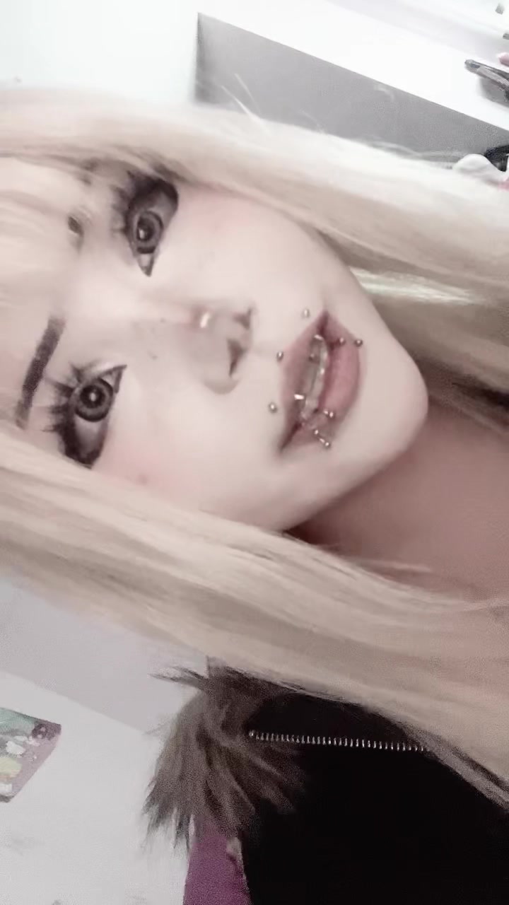 @lala:3