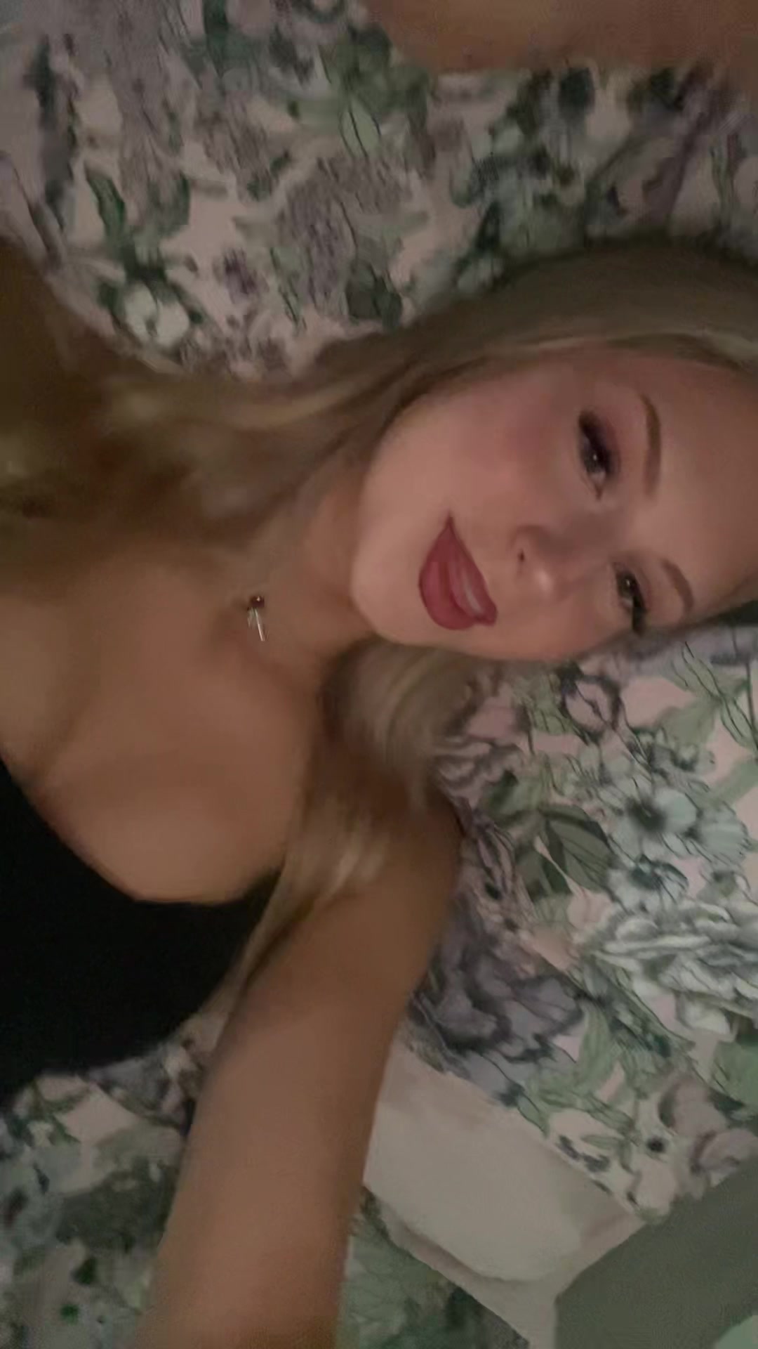 @𝐸𝓂𝓂𝒶 🪩🥂🌸