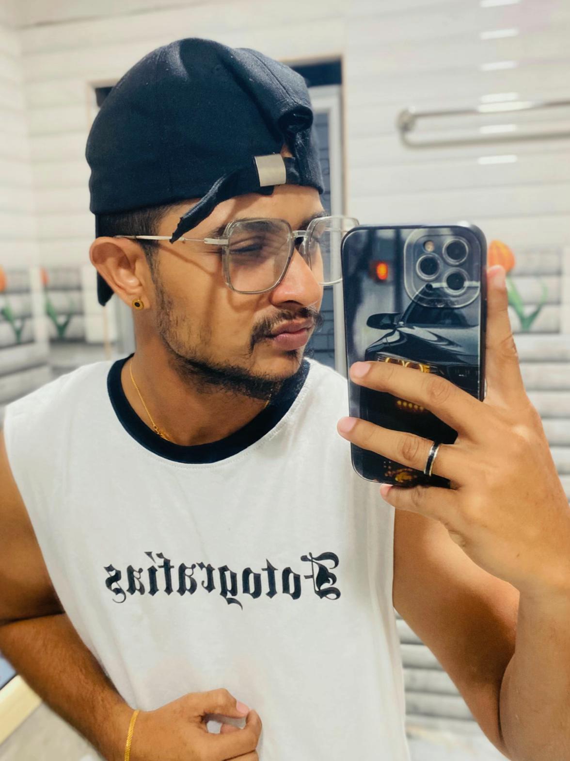 @🇱🇰 K_E_S_H_A_N 🇦🇪