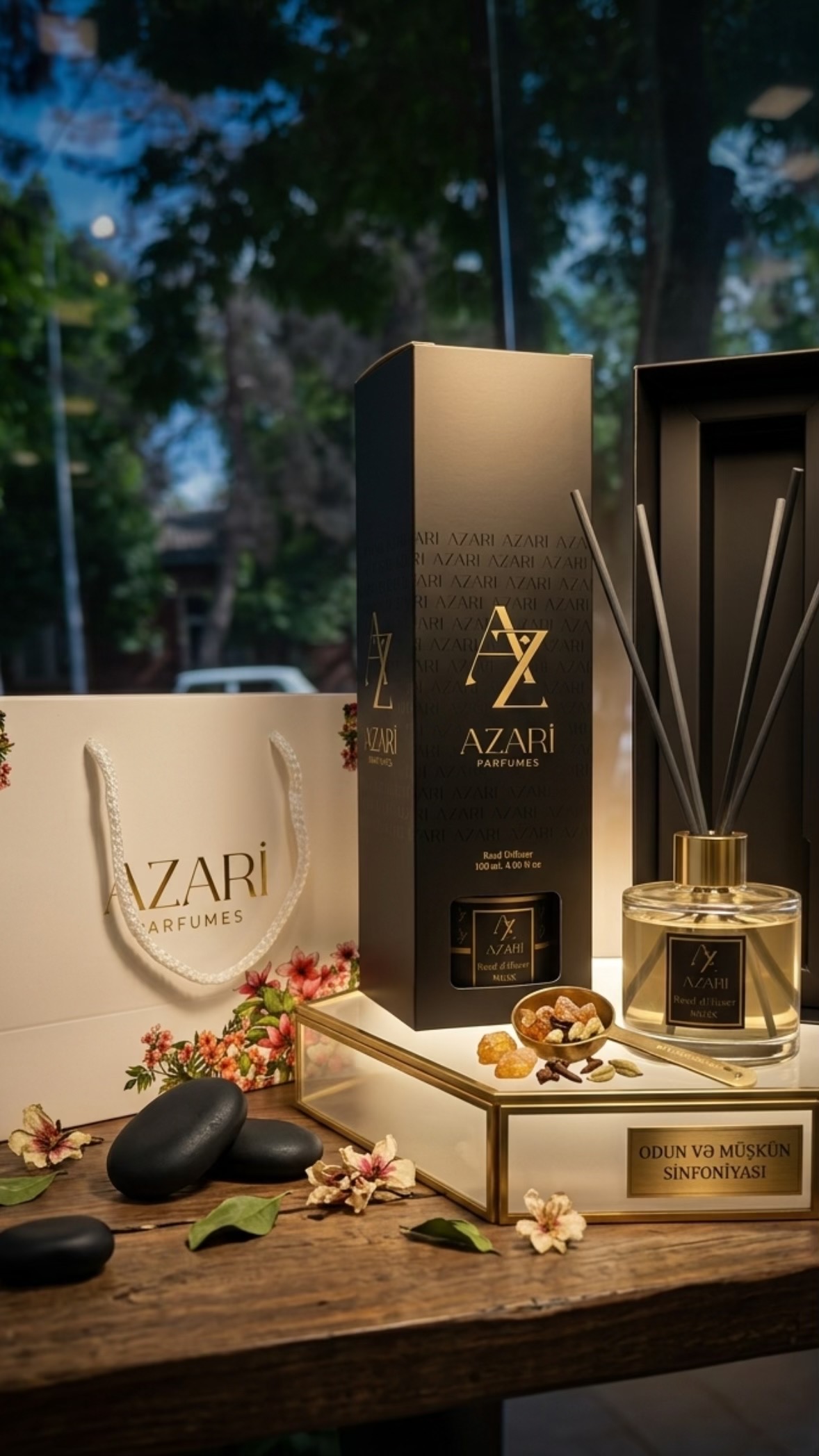 @Azari_Parfumes