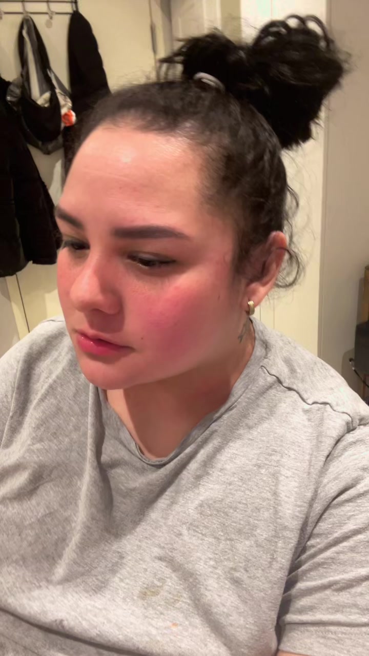 @LaZuleika🍍