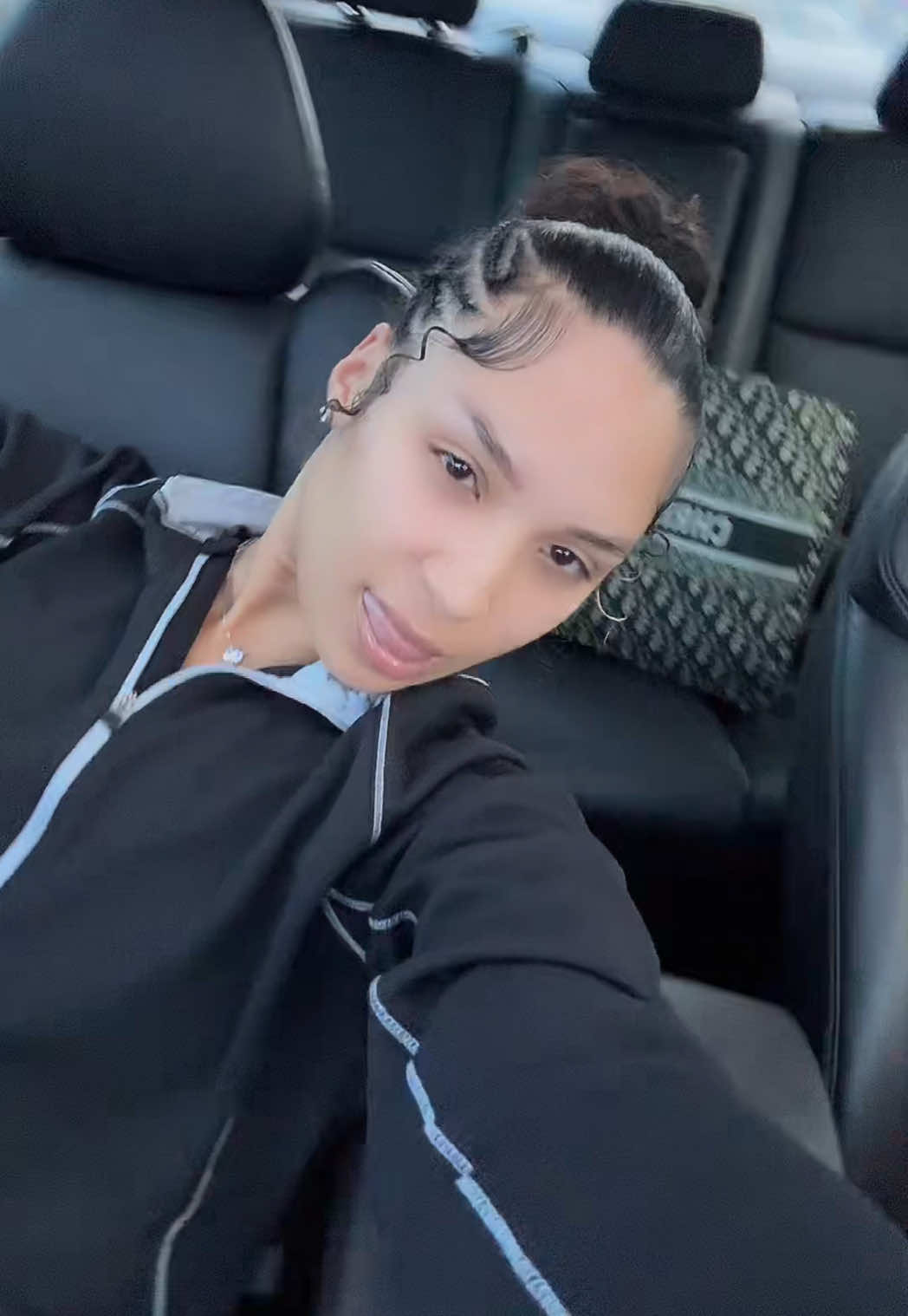 @shairenee
