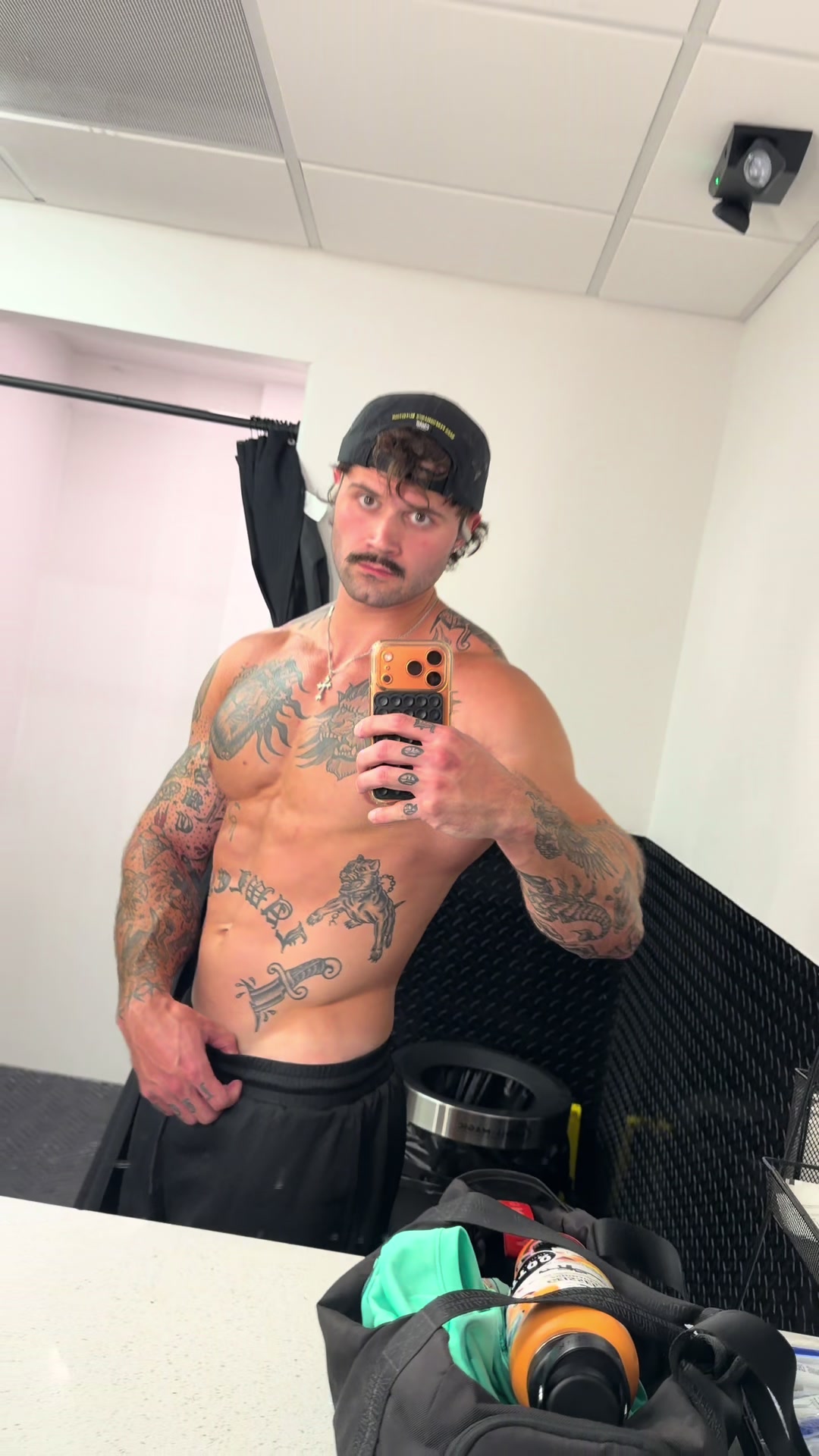 @connorblackism