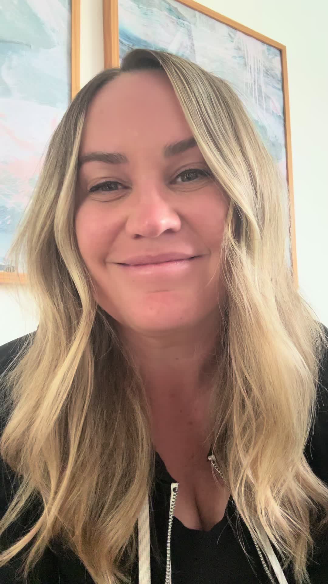 @katielvda