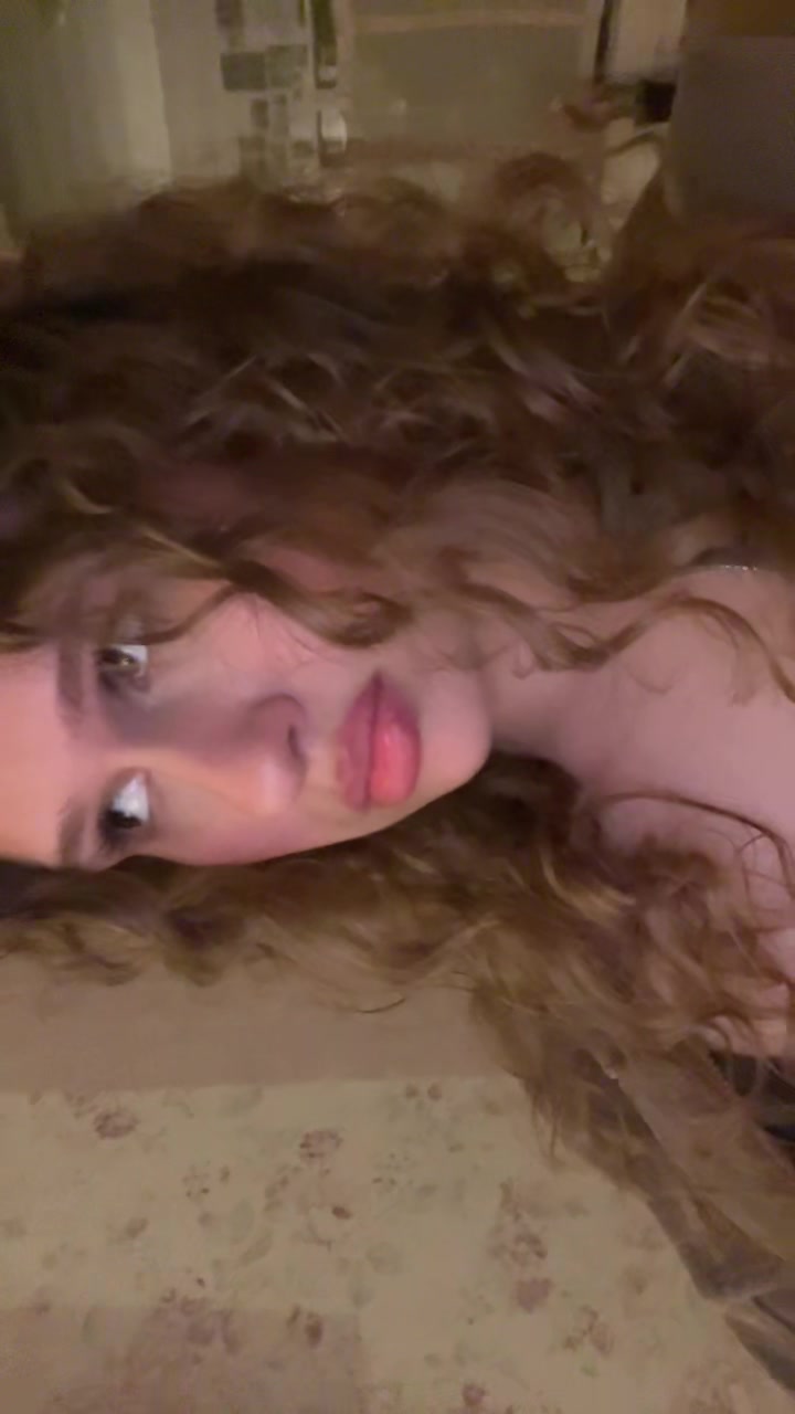 @𝒪𝓀𝓈𝒶𝓃𝒶 🪽