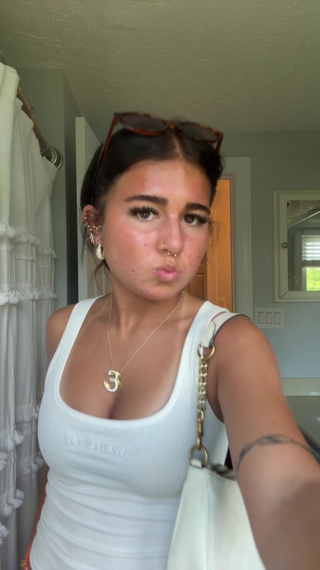 @ella ❦