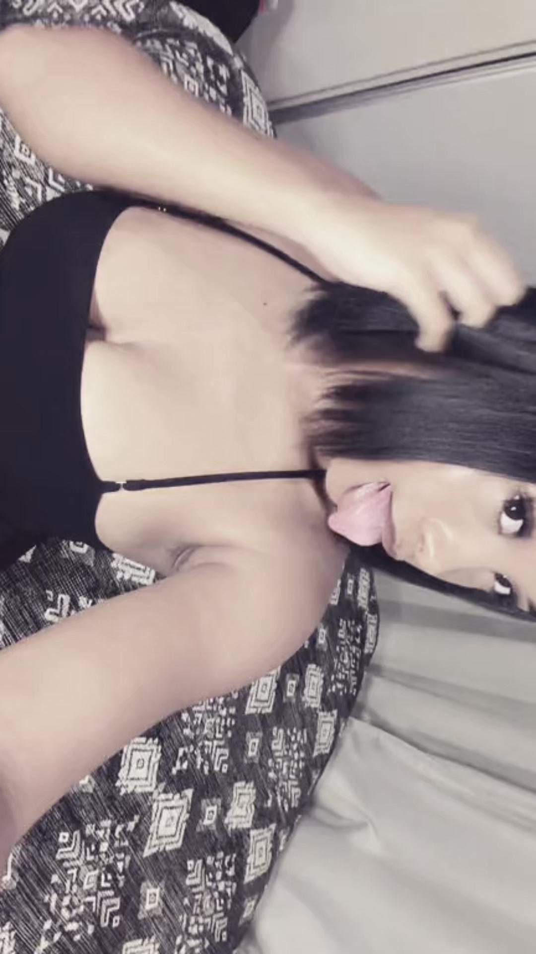 @deonique.xo