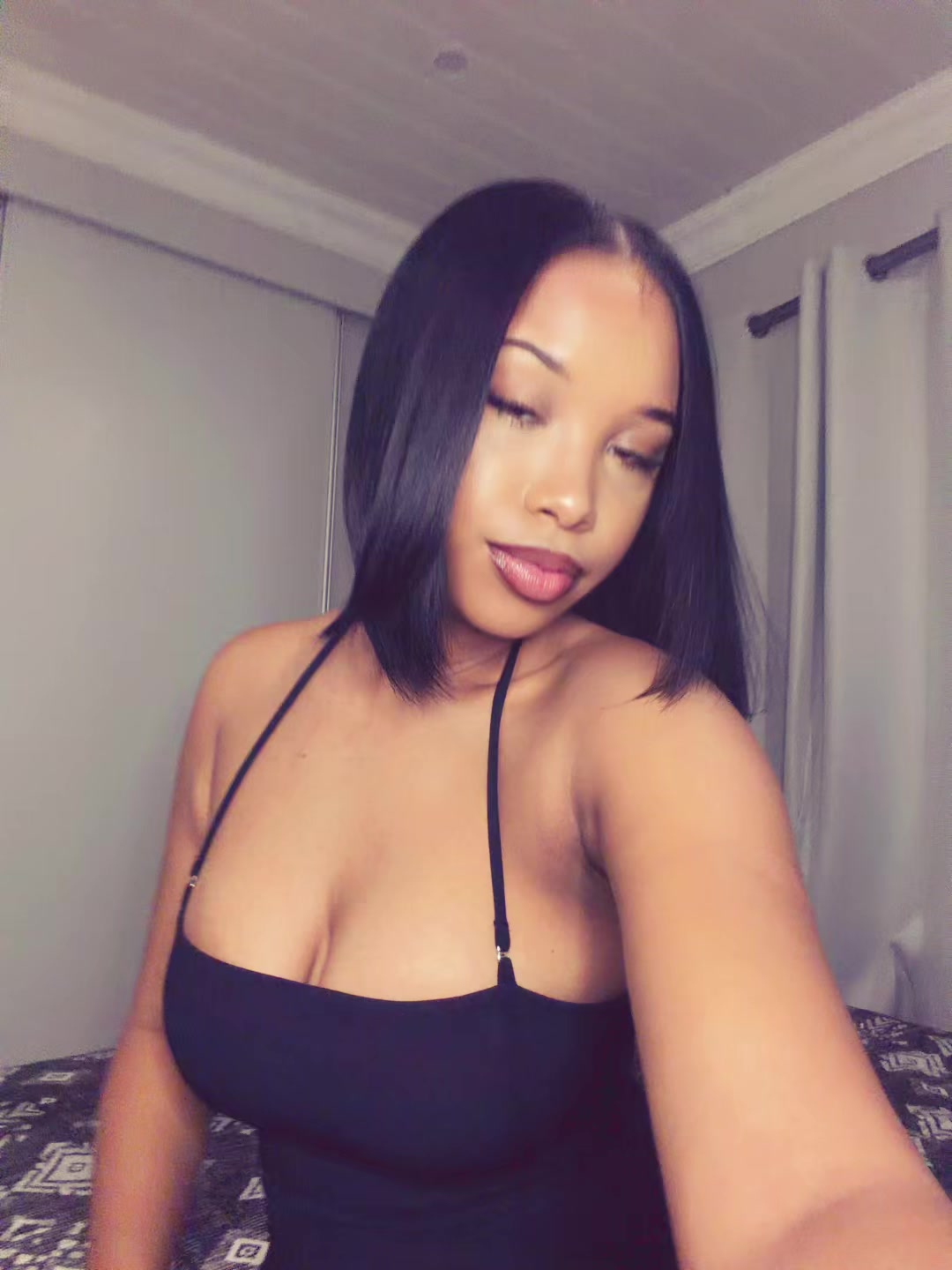 @deonique.xo