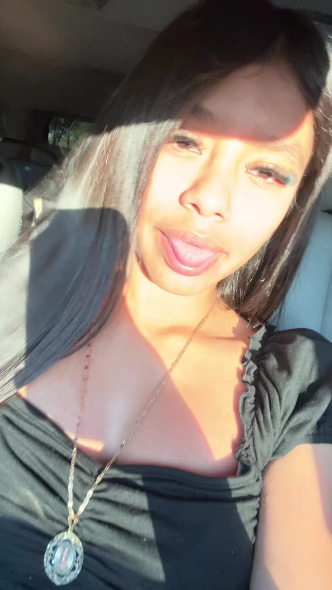 @Ashleyy