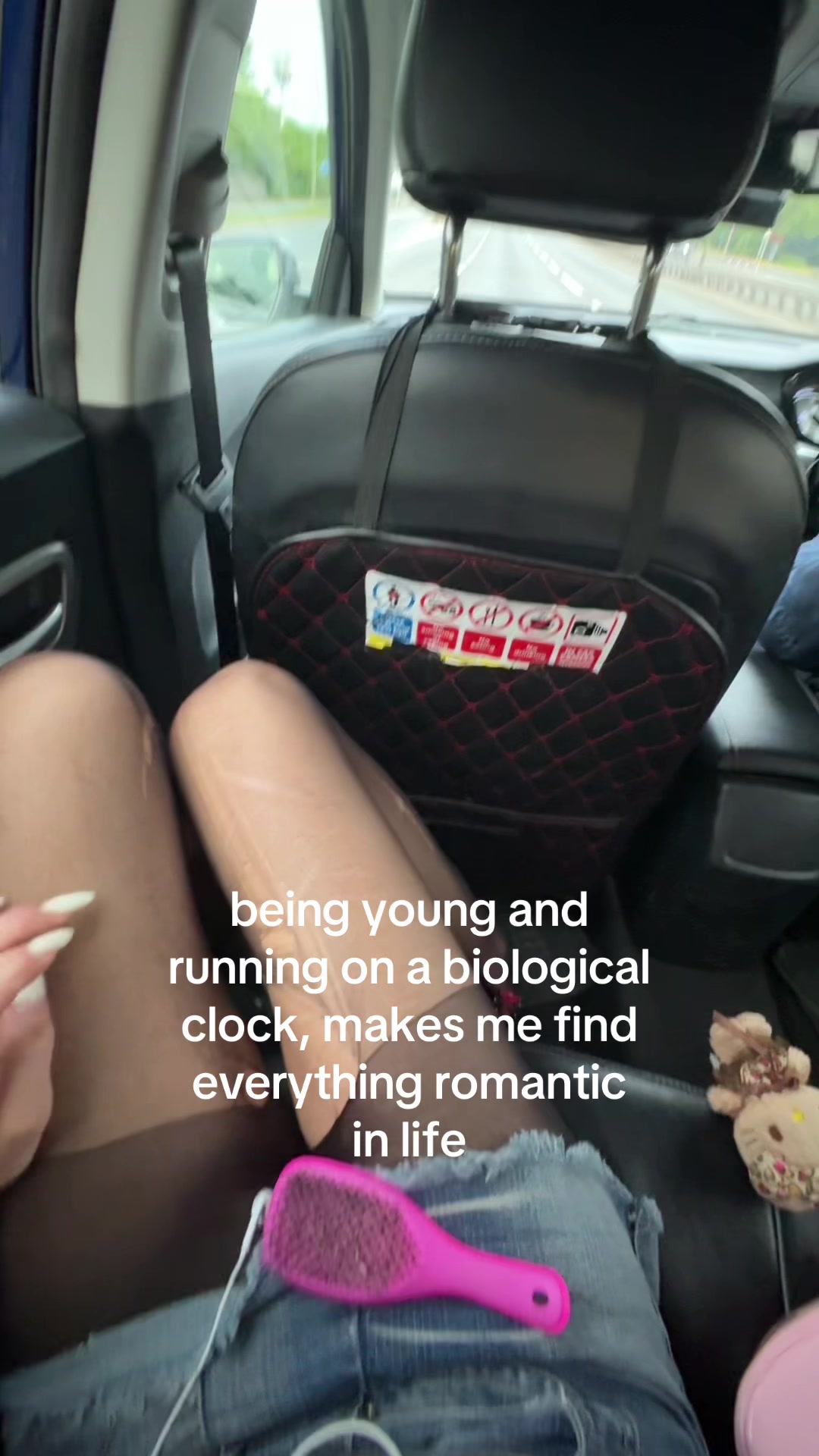 @￼