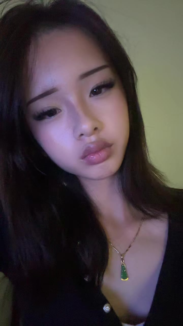 @Angelina