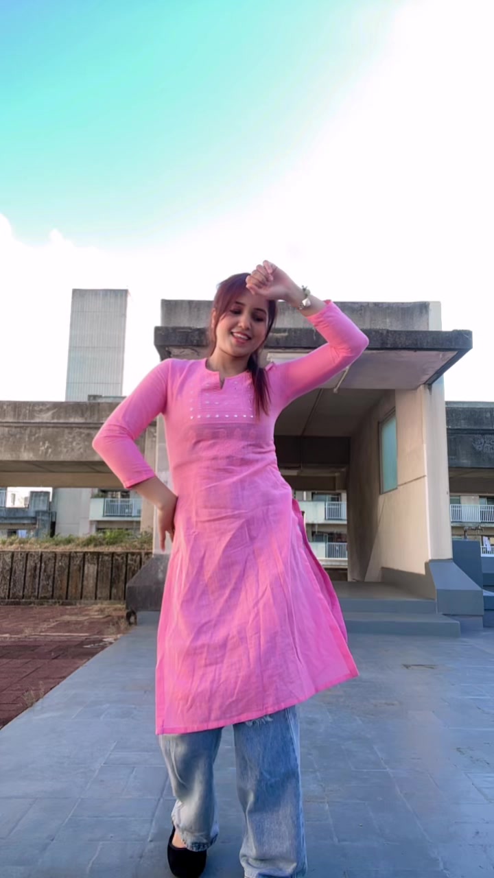 @𝕶𝖗𝖎𝖙𝖎 𝕾𝖆𝖓𝖌𝖎𝖙𝖆 👑