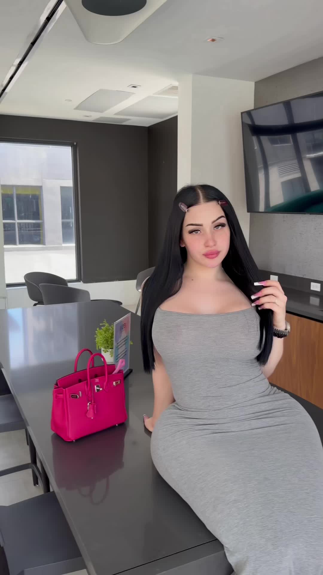 @desireemarkovich