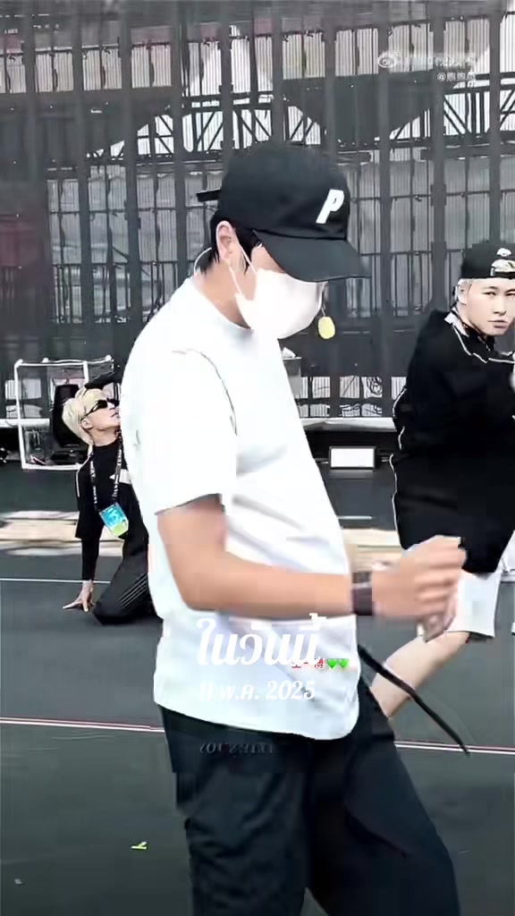 @王一博_YIBO