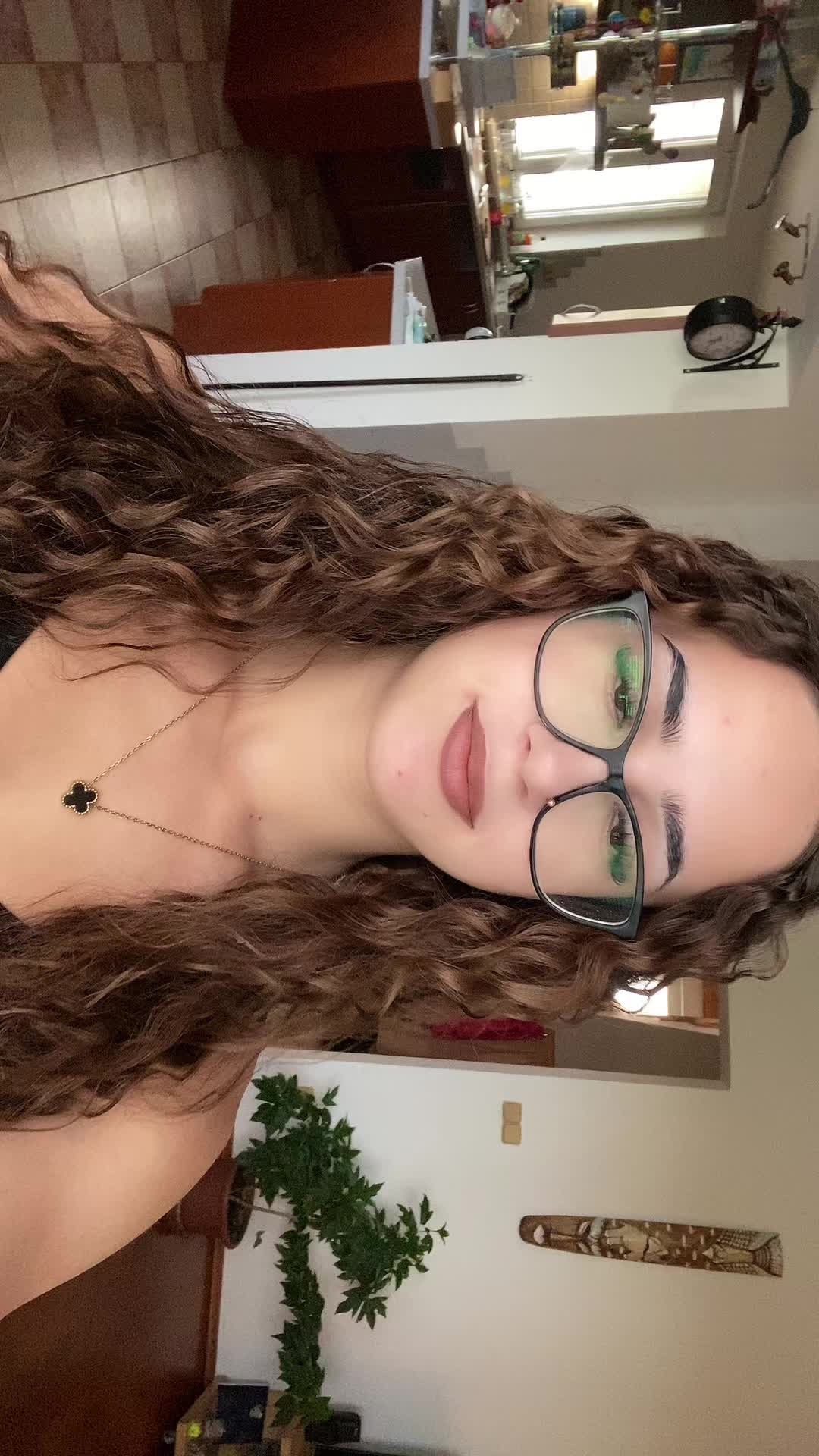 @𝐇𝐀𝐍𝐍𝐀🎀