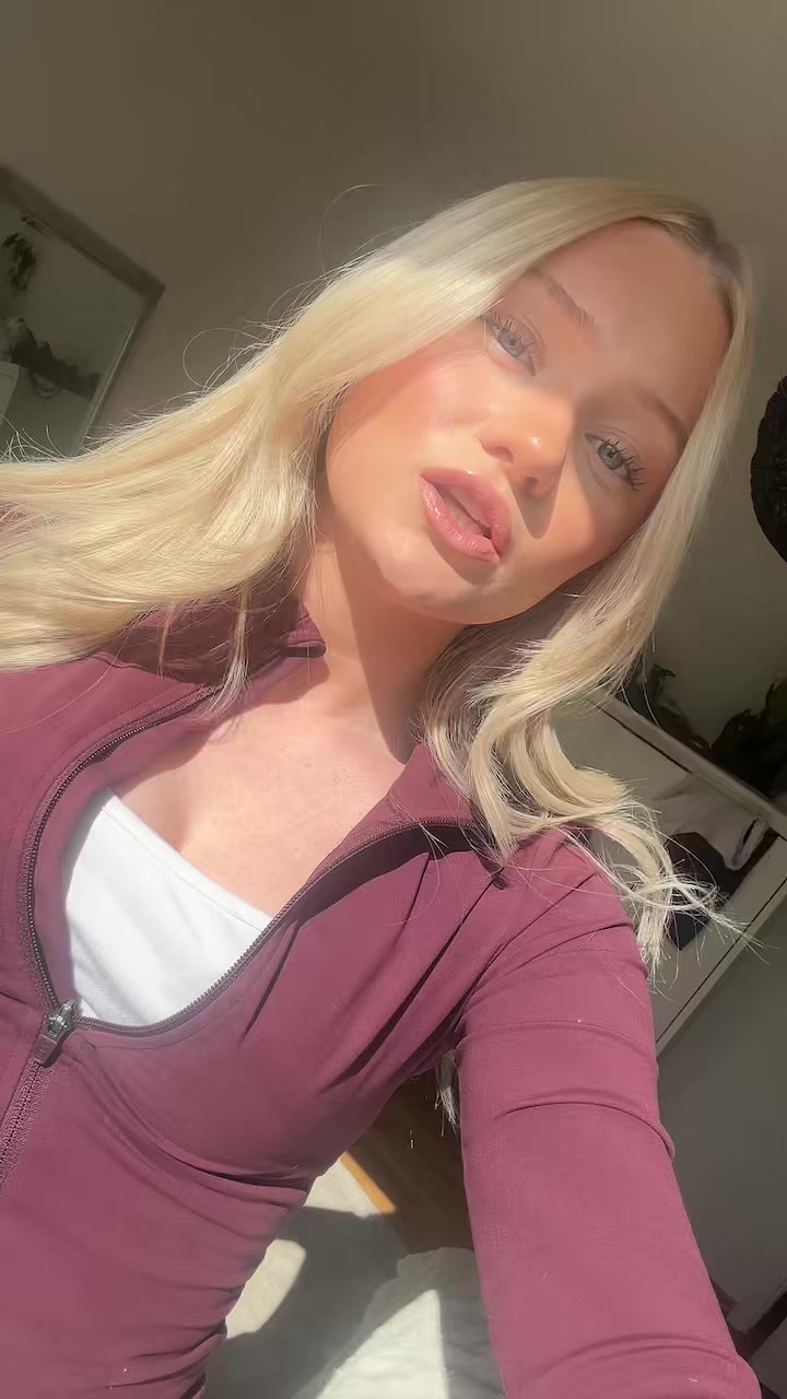 @LAYLAY💗