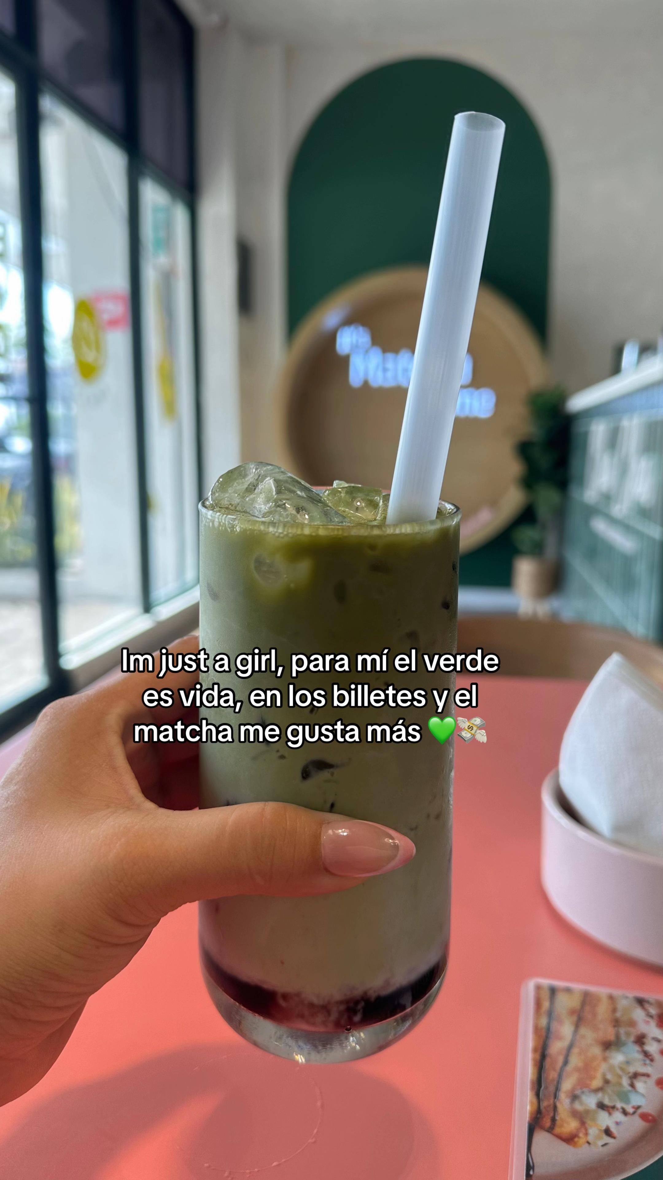 @ᴀʟᴇxᴀɴᴅʀᴀ ᴄʜᴀᴍᴏʀʀᴏ