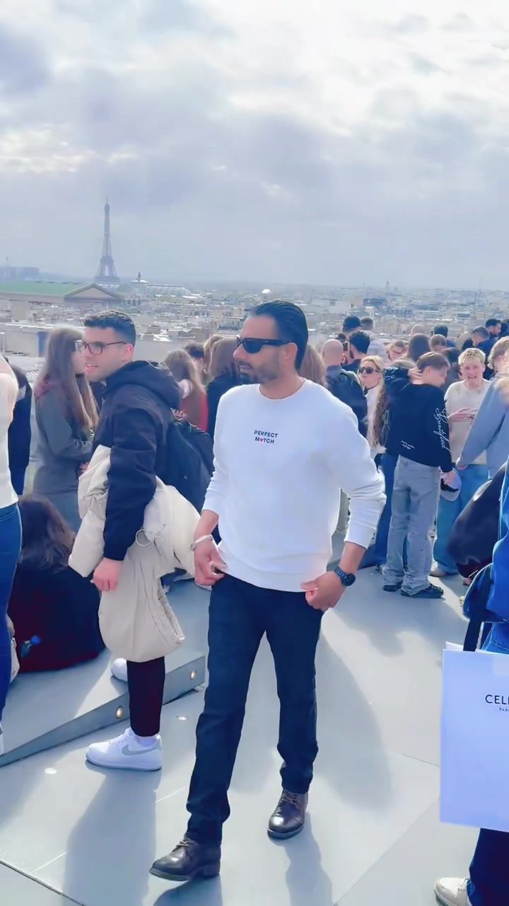 @Gopi Paris❤️Beant
