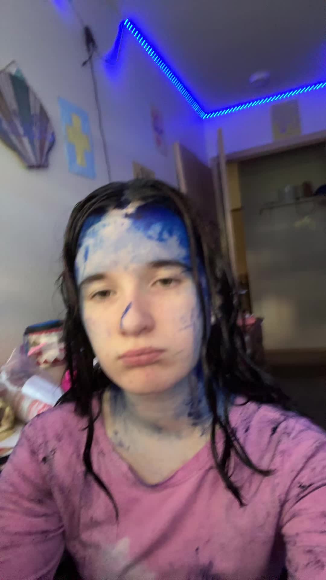 @annalovespink13