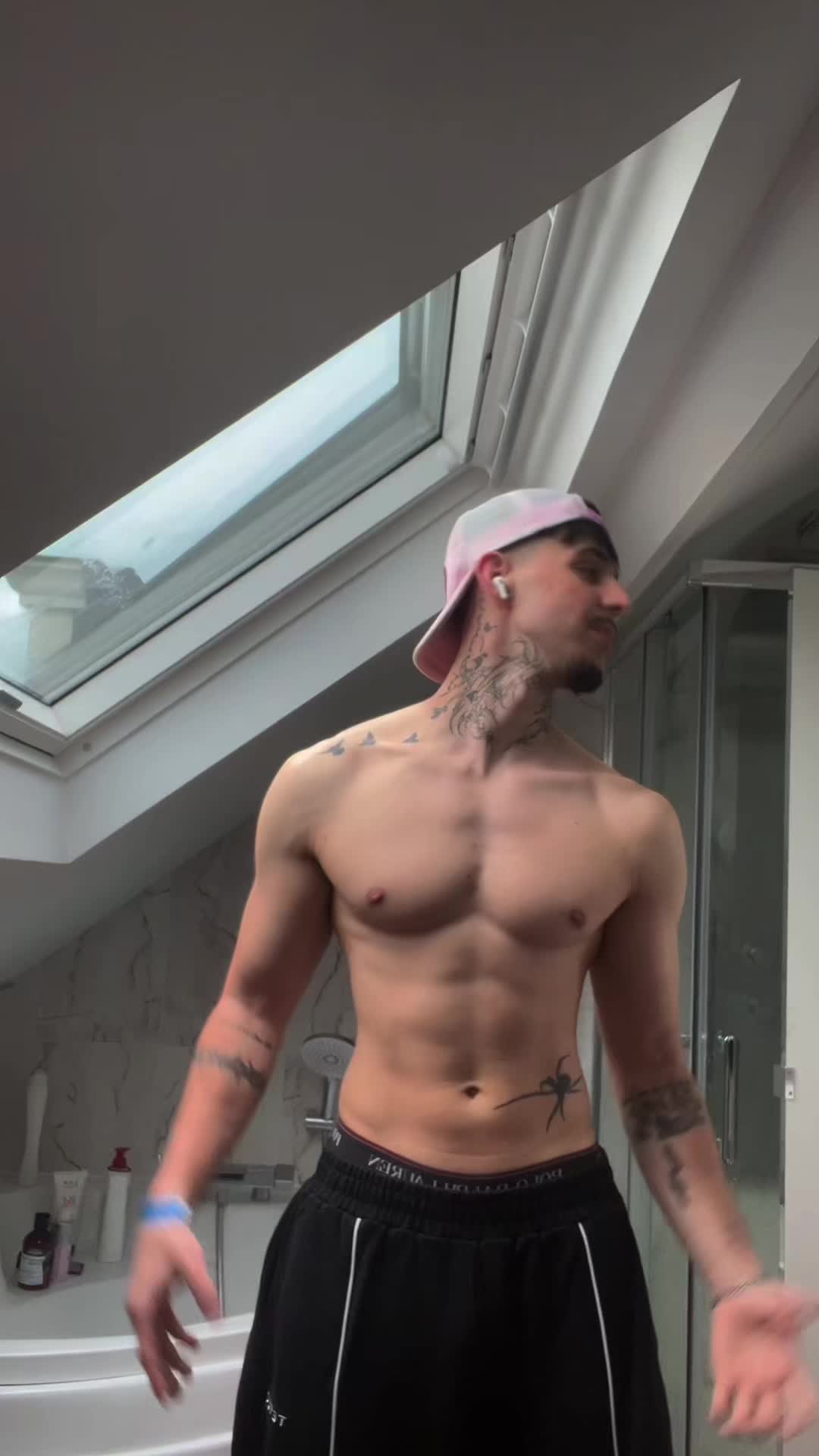 @𝖆𝖑𝖊𝖘𝖘𝖘𝖍𝖆𝖐