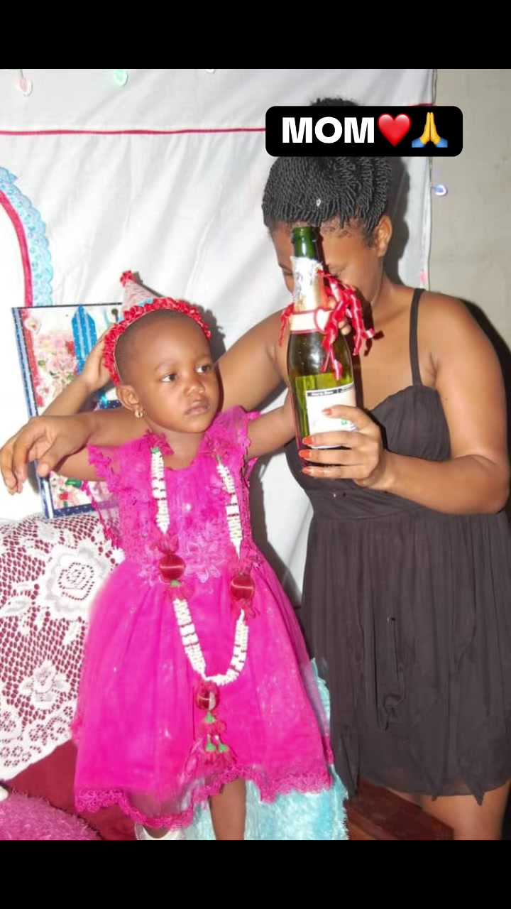 @MYRA MOYI