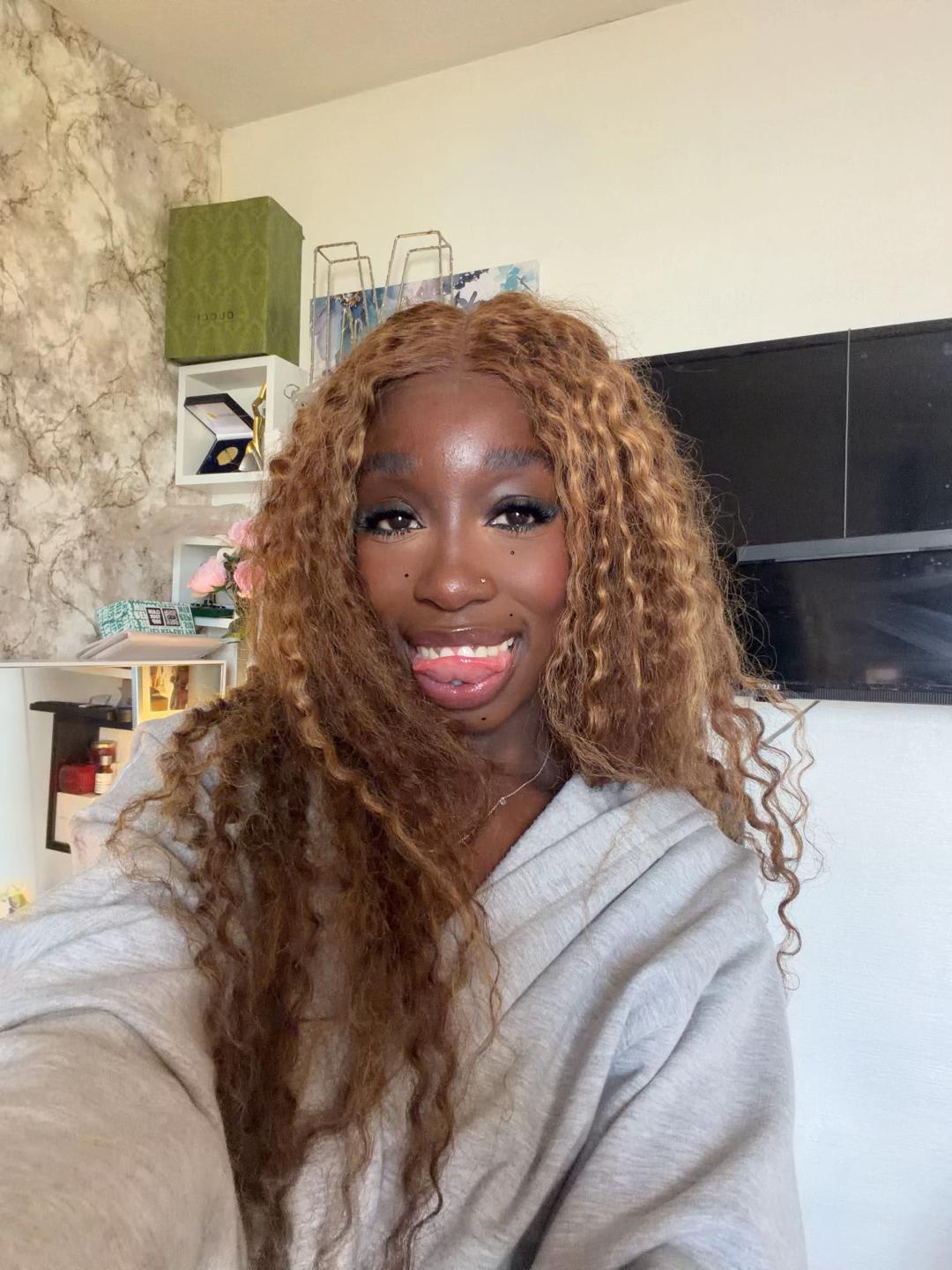 @Marzi👩🏾&zwj;🦲