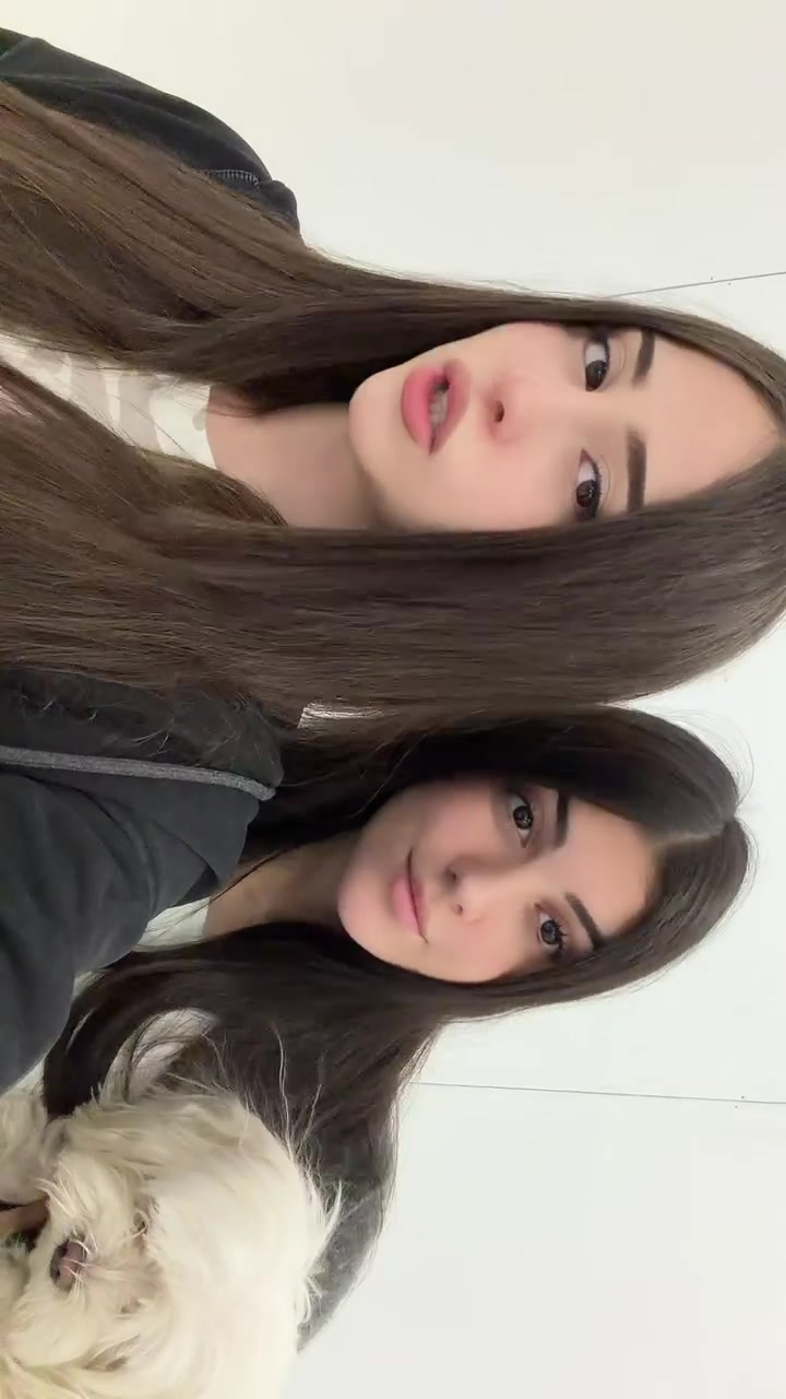 @฀