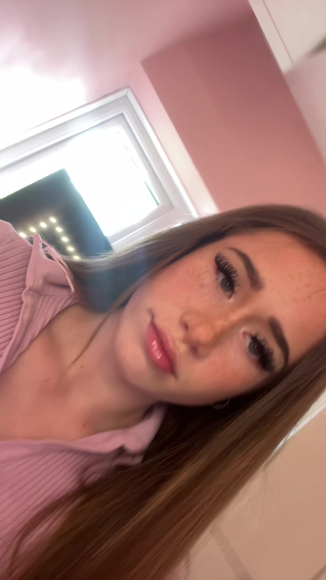 @𝐦𝐢𝐚-𝐦𝐨𝐨👑🤎