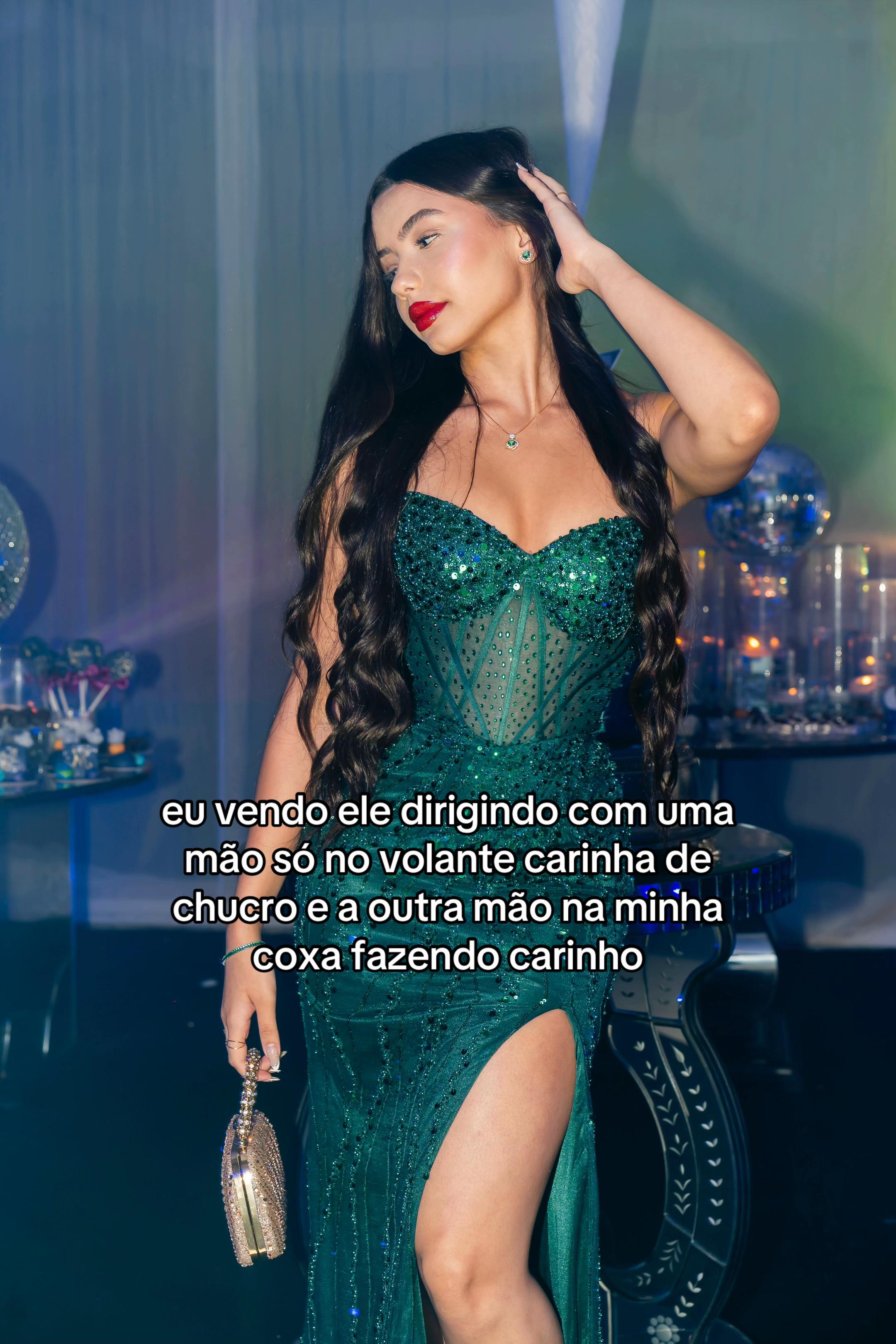@nicolly_bom