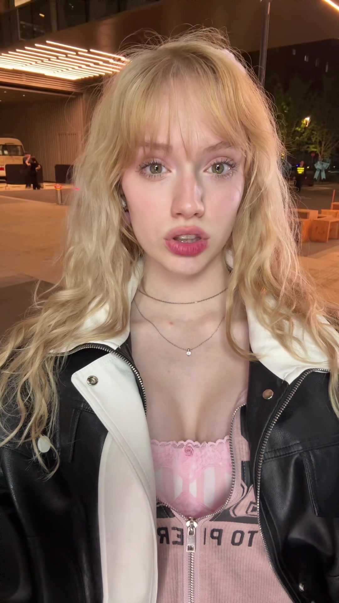 @MarisaLeona_