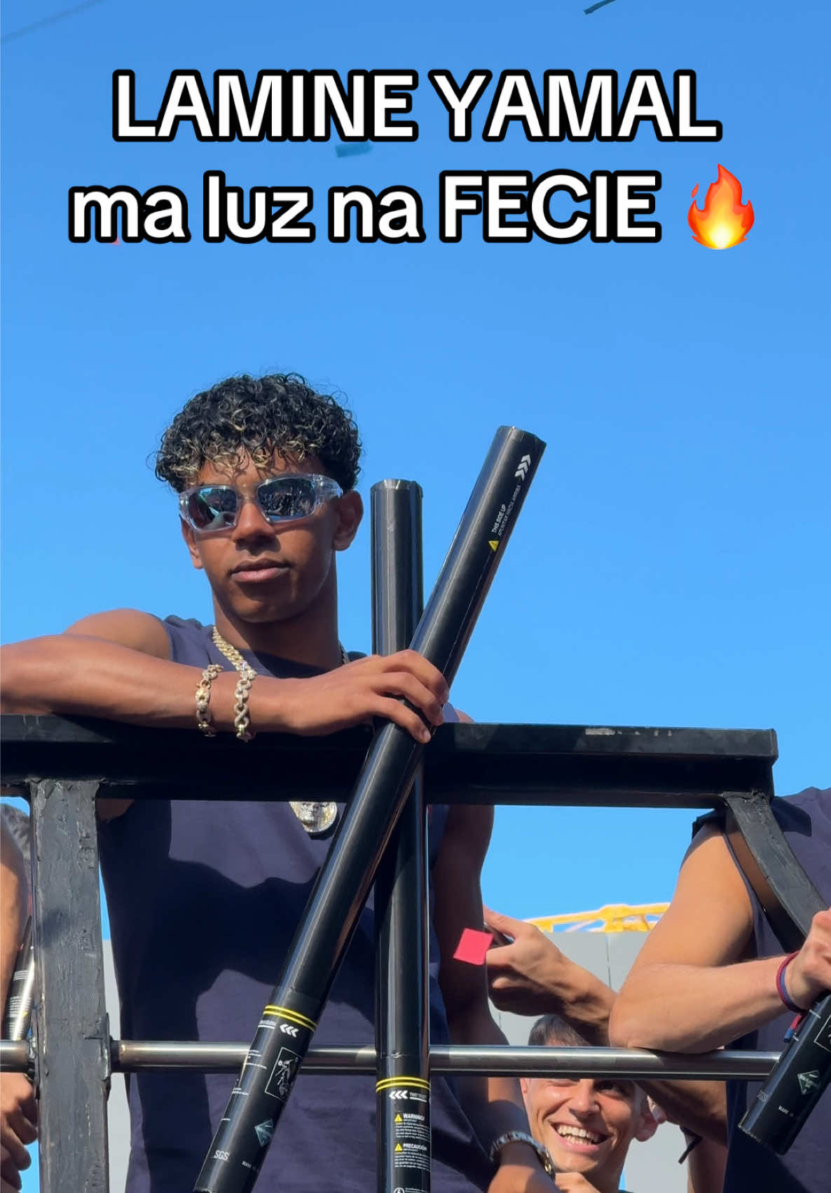 @Qesek