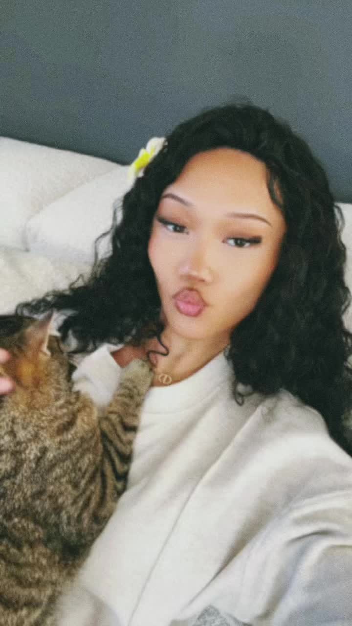 @prettylouanh