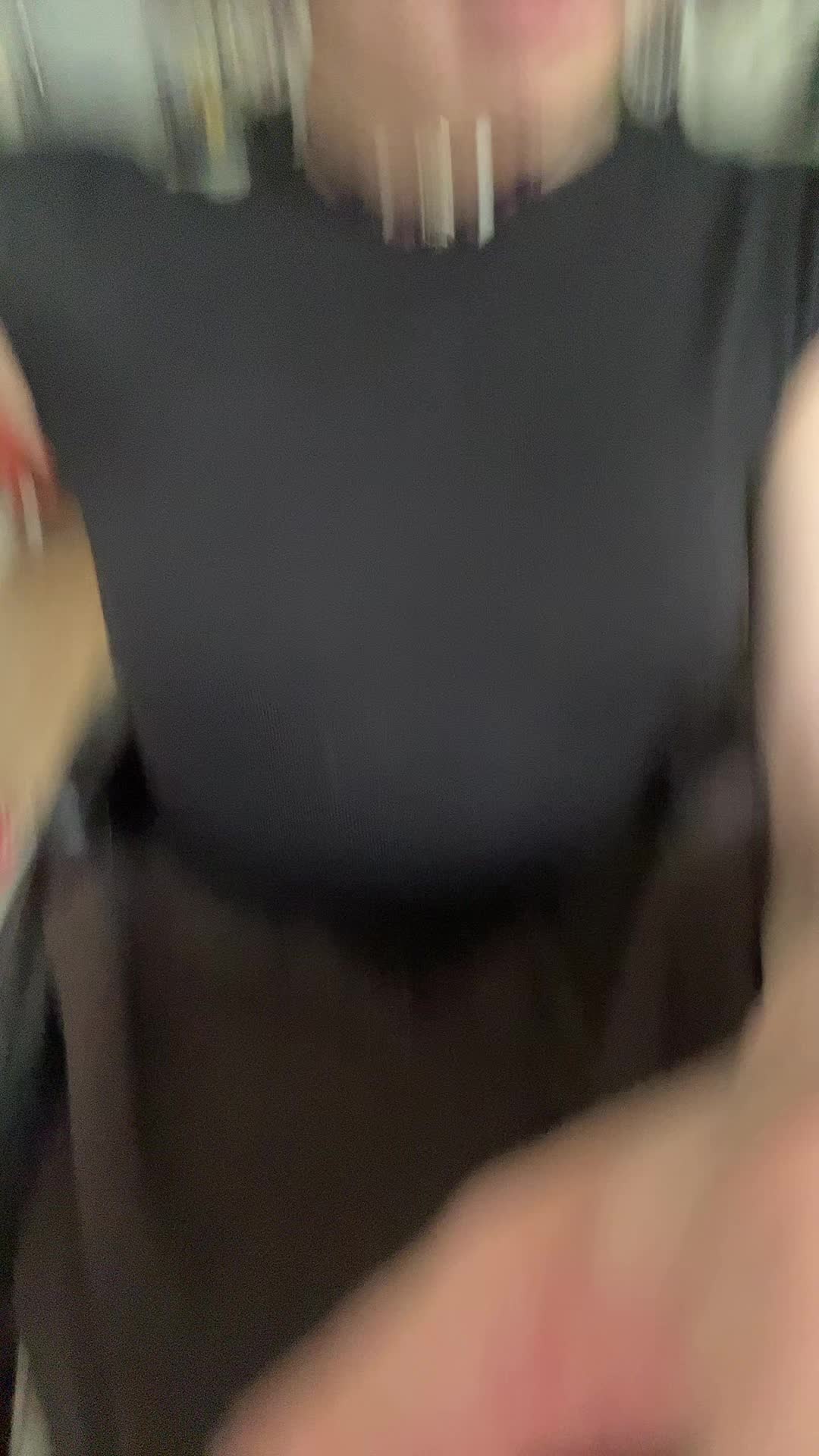 @laura