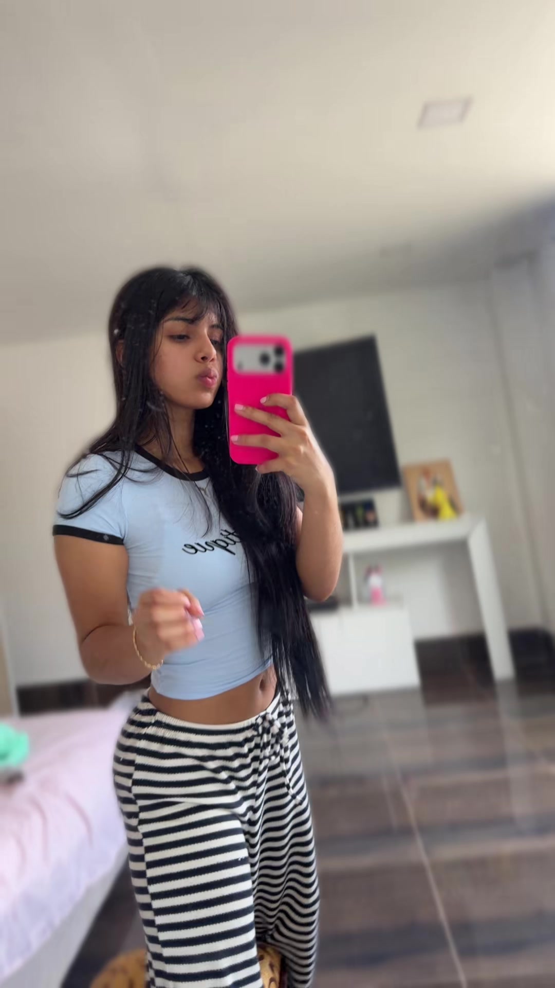 @Valentina