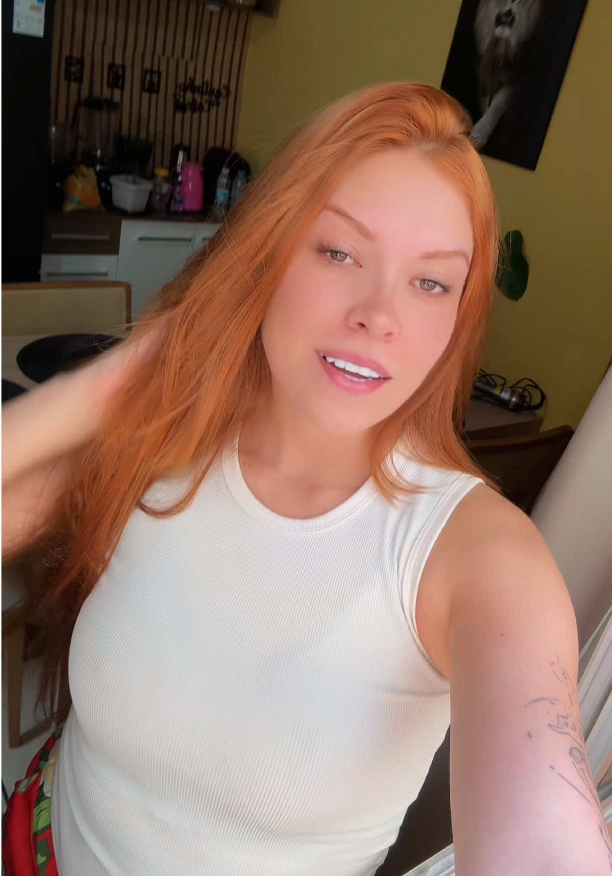 @🦊