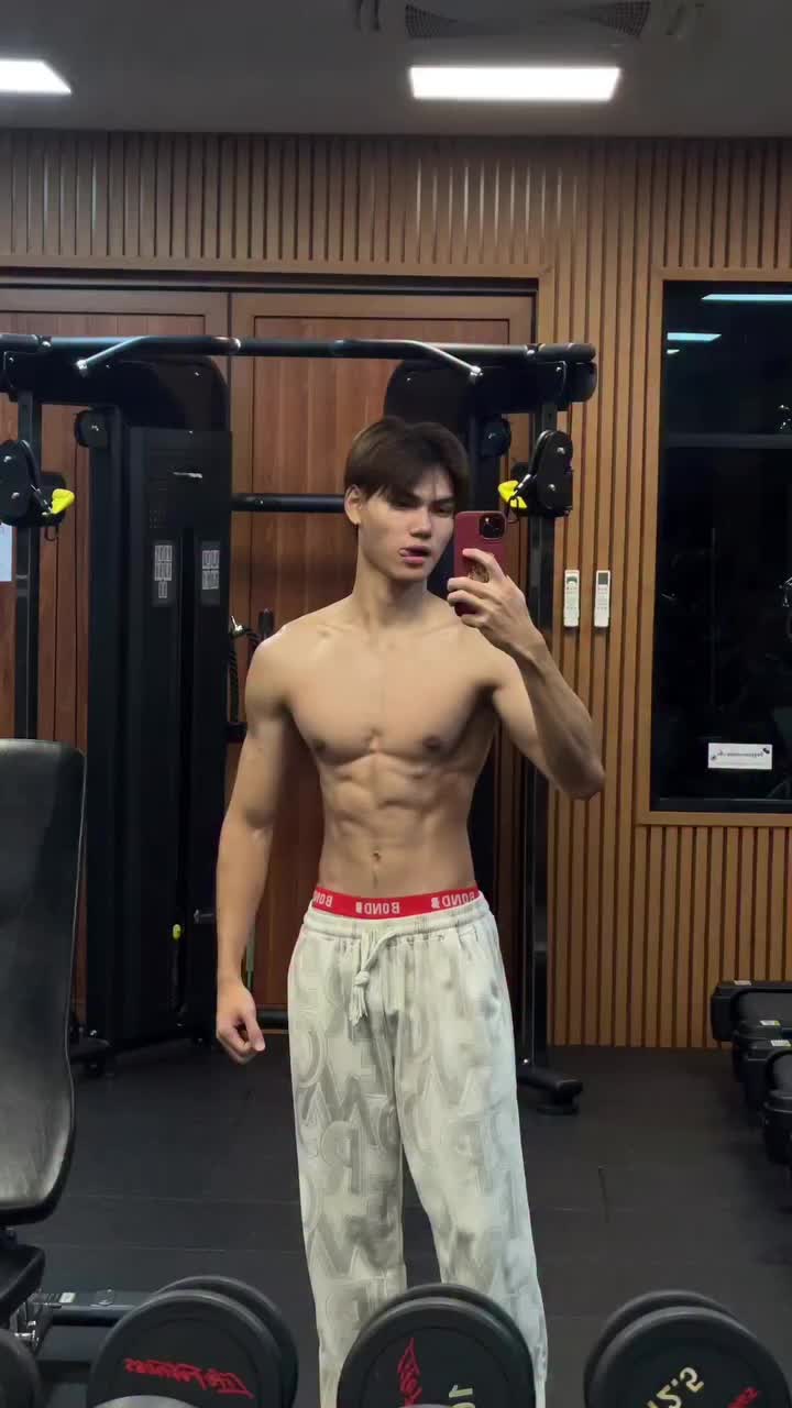 @🖤