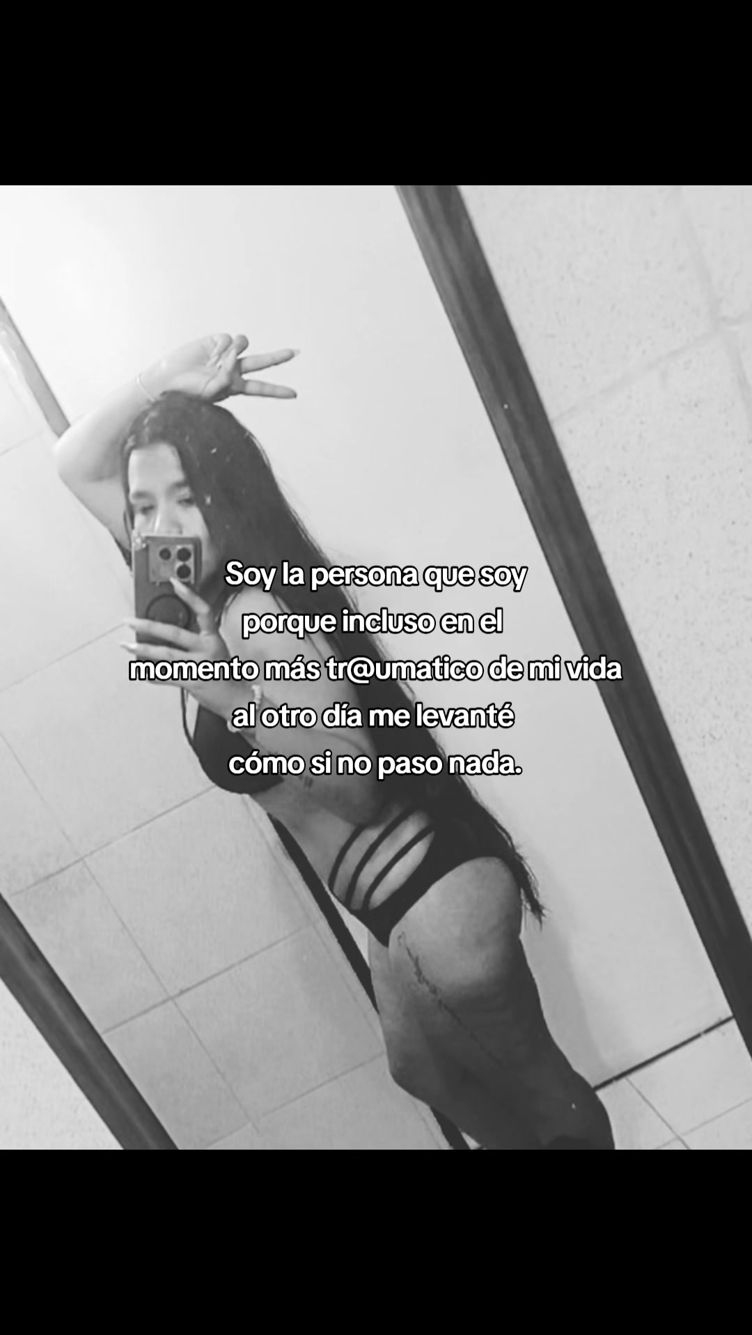 @Elen RV 🖤 🐼💫