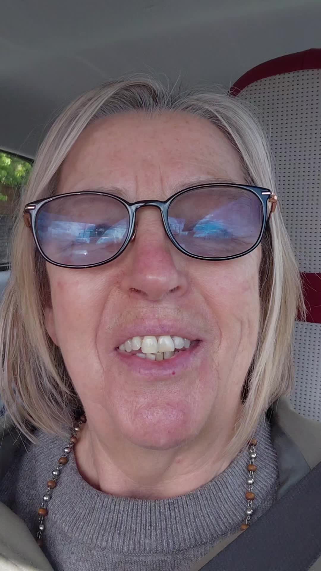 @Granny_In_The_Groove