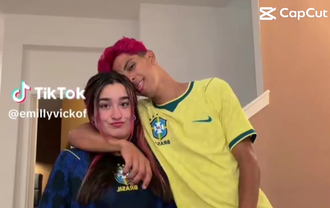 @f&atilde;_clube_dos_rosa💕💛💜💚🧡&hearts;️