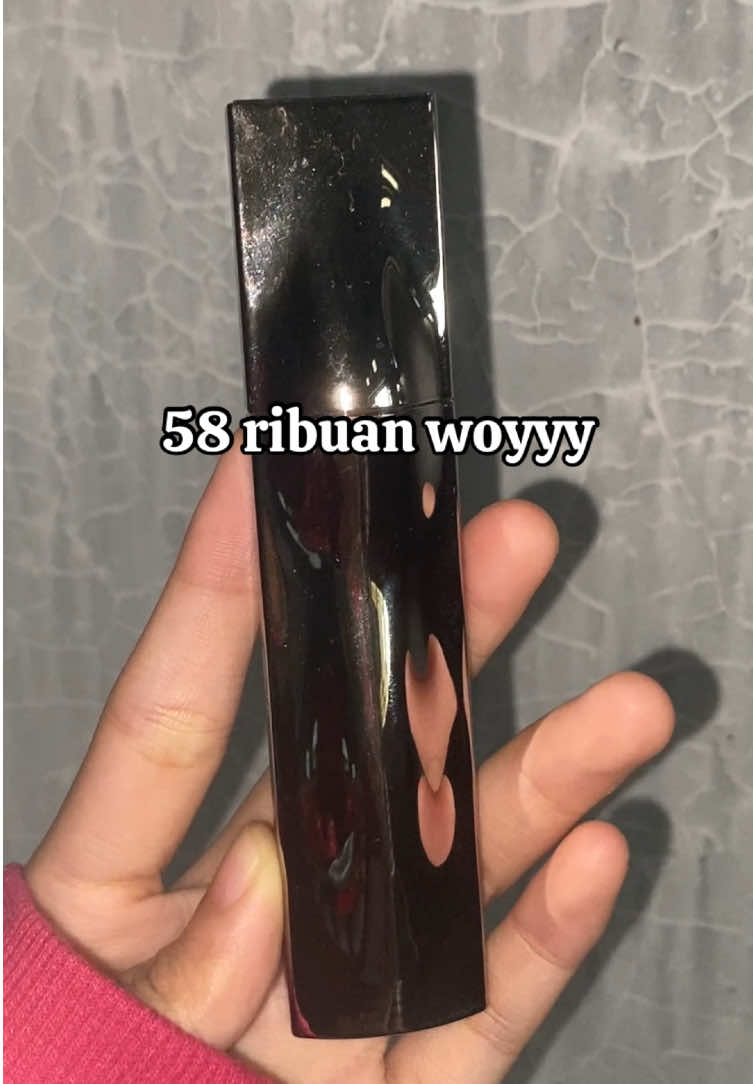 @Luxy_24